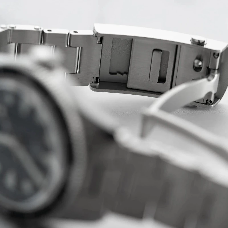 Miyota9015 Automatic Business Men's Watch 200m Diving